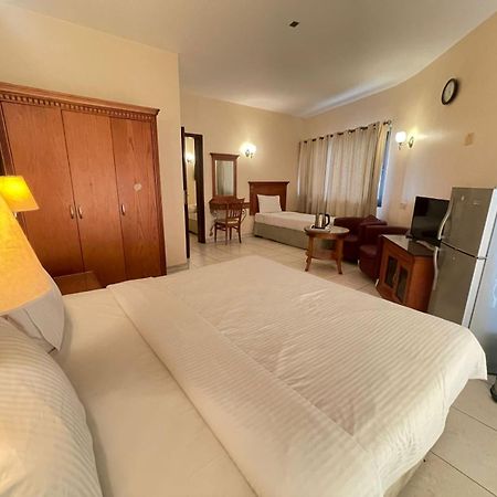 Tara Hotel Llc Dubai Esterno foto