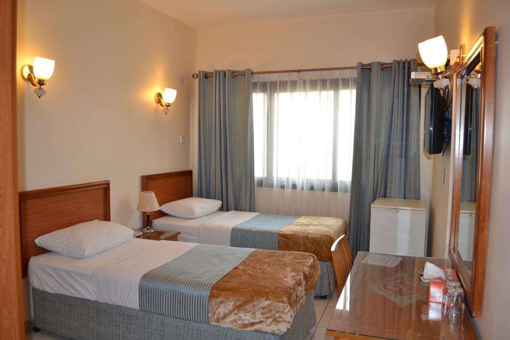Tara Hotel Llc Dubai Camera foto