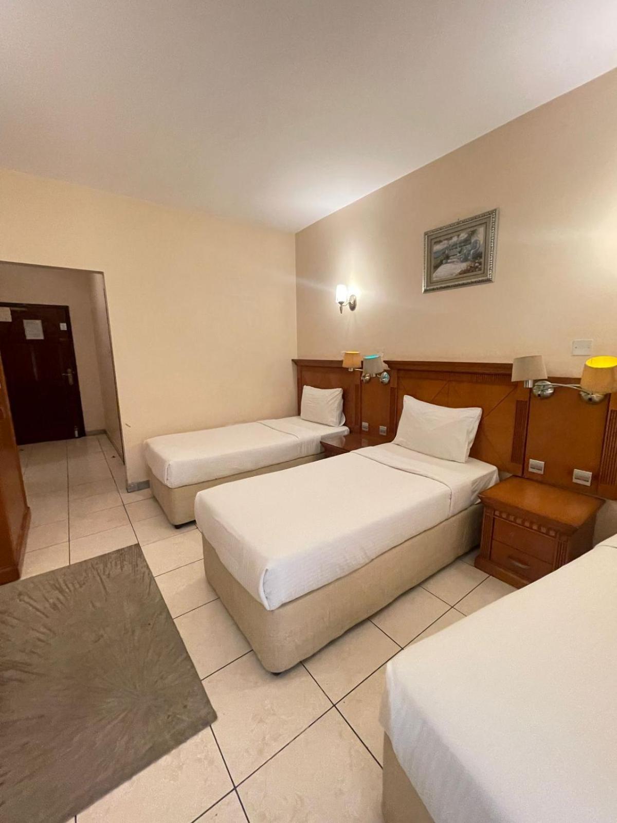 Tara Hotel Llc Dubai Esterno foto