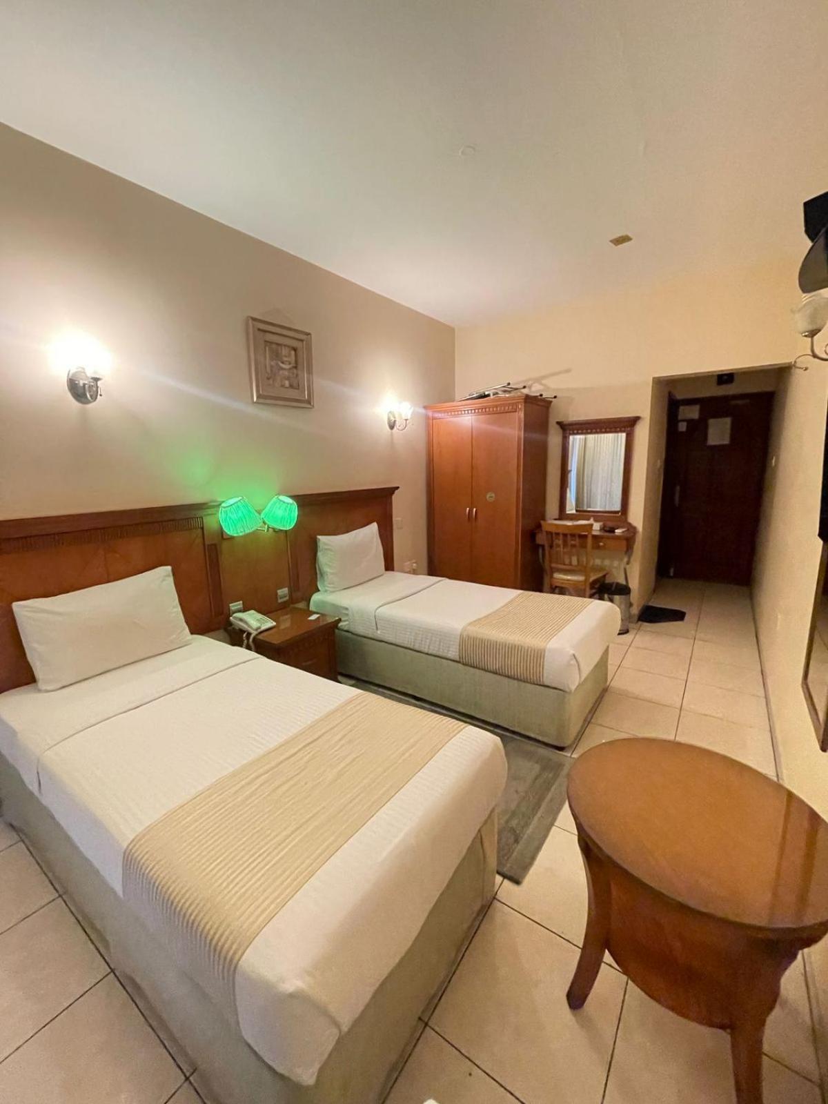 Tara Hotel Llc Dubai Esterno foto