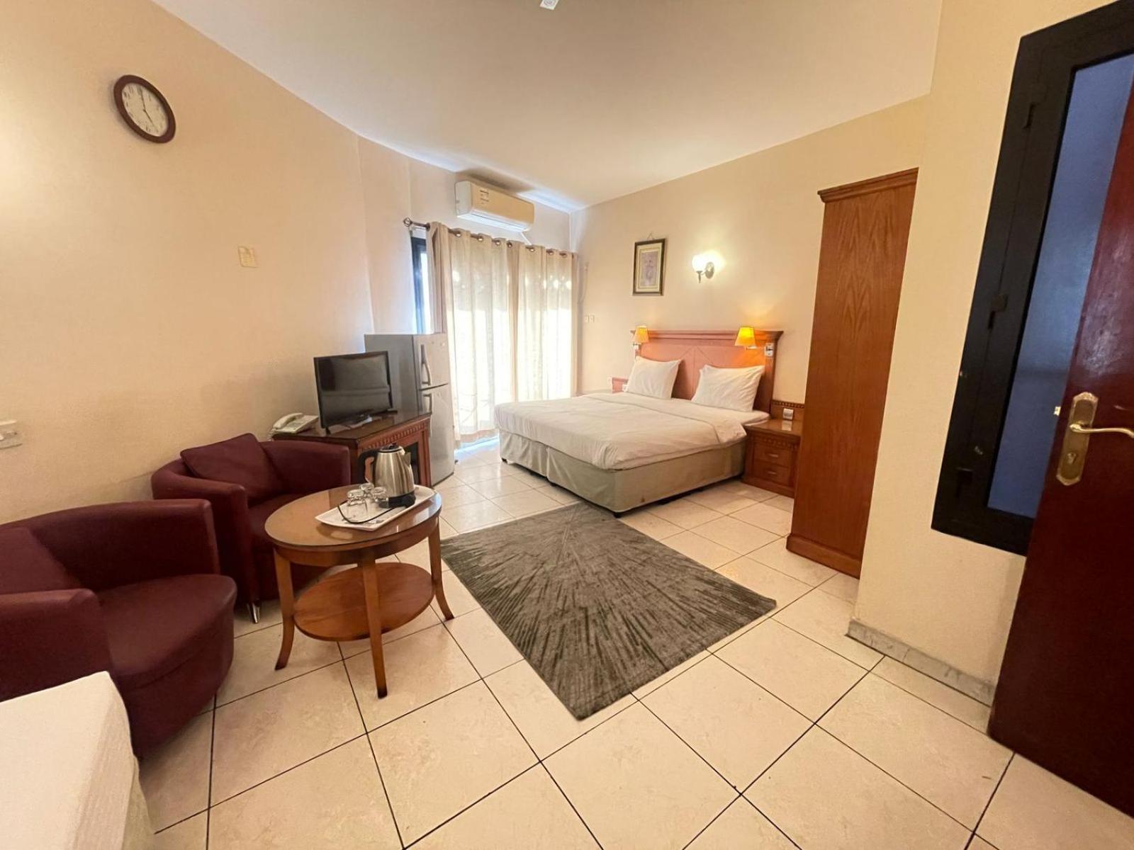 Tara Hotel Llc Dubai Esterno foto